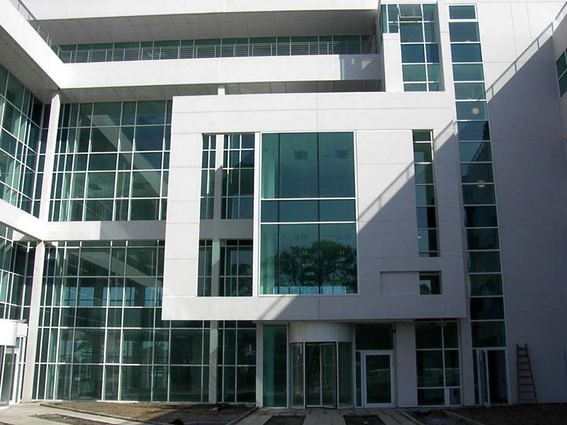 Exposed frame curtain wall EFCW020